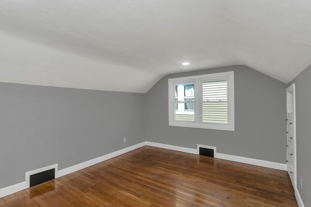 46 Knollwood St, Springfield, MA 01104
