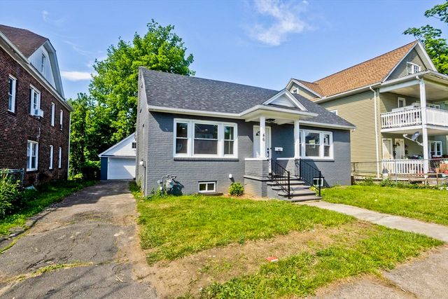 46 Knollwood St, Springfield, MA 01104