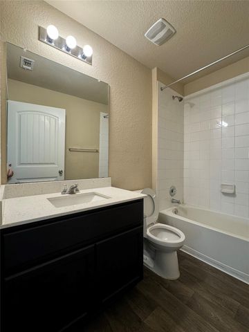 10801 Mule Train DR, Austin, TX 78754