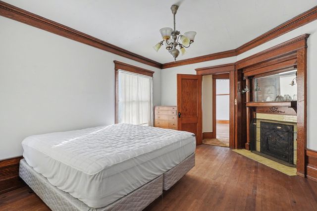 409 N Henry Street, Bay City, MI 48706