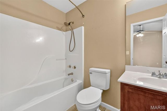 734 Warrior Pass, Warrenton, MO 63383