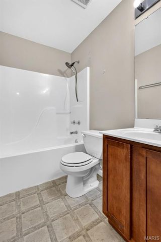 734 Warrior Pass, Warrenton, MO 63383
