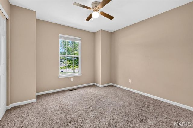 734 Warrior Pass, Warrenton, MO 63383