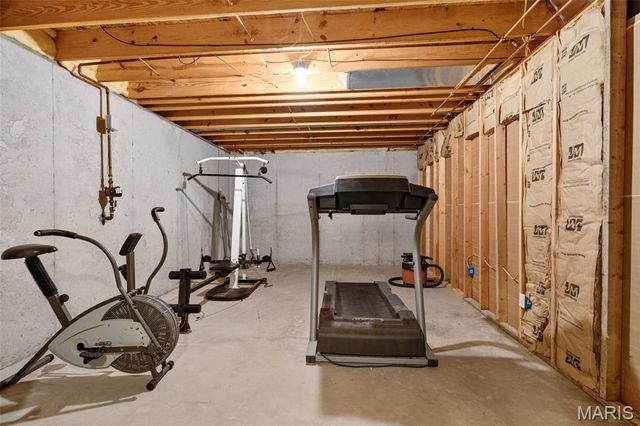 734 Warrior Pass, Warrenton, MO 63383
