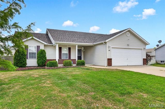 734 Warrior Pass, Warrenton, MO 63383