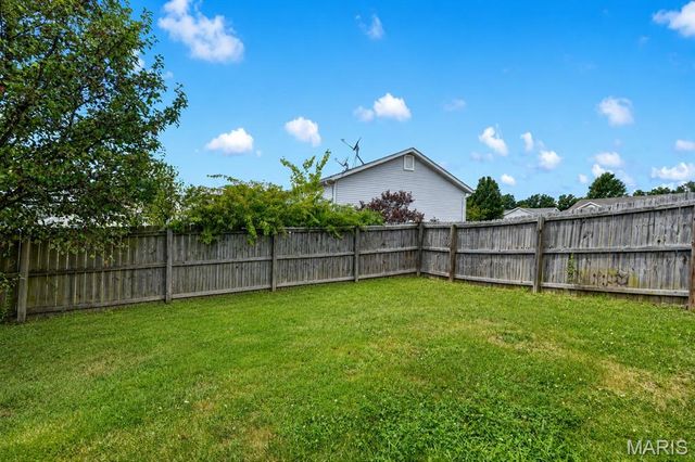 734 Warrior Pass, Warrenton, MO 63383