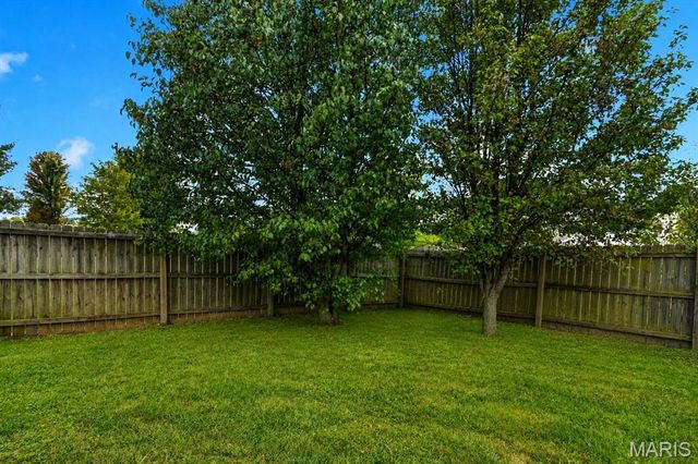 734 Warrior Pass, Warrenton, MO 63383
