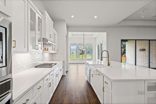 1336 Academy Oaks DR, San Marcos, TX 78666