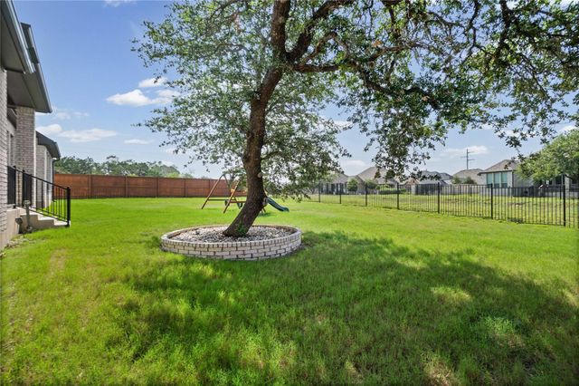 1336 Academy Oaks DR, San Marcos, TX 78666