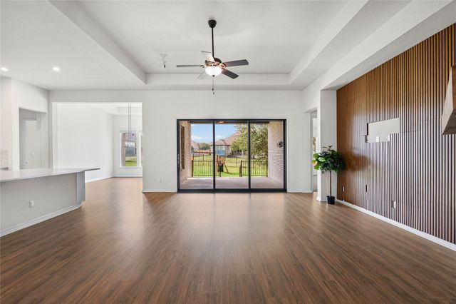 1336 Academy Oaks DR, San Marcos, TX 78666