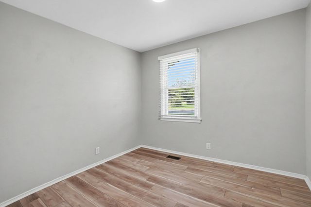 416 Lealand Ln, Lebanon, TN 37087