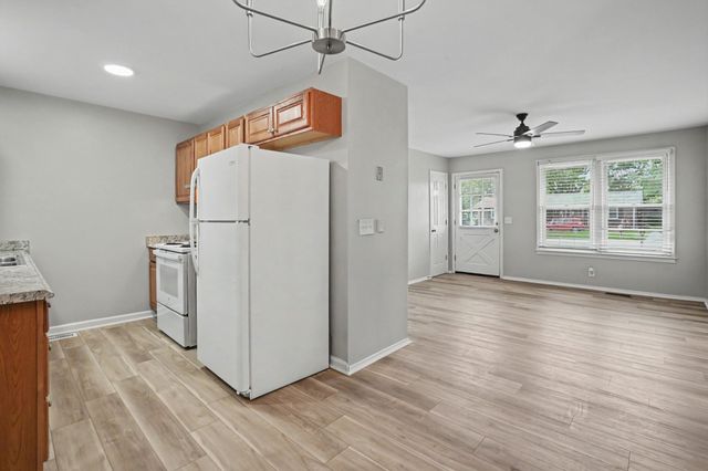 416 Lealand Ln, Lebanon, TN 37087