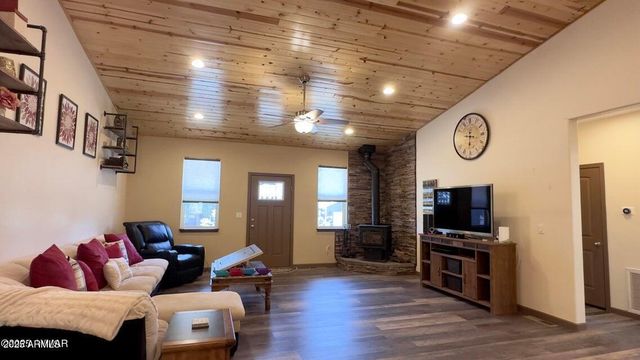 720 S REYNOLDS Lane, Show Low, AZ 85901