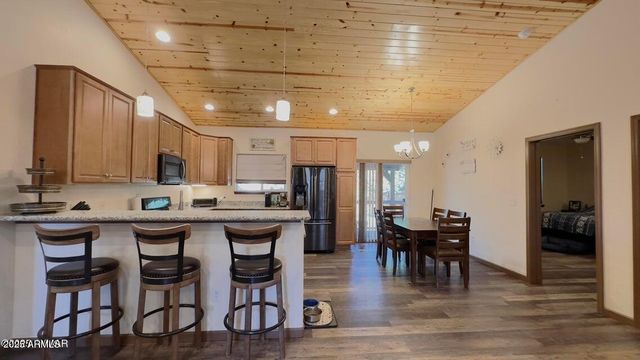 720 S REYNOLDS Lane, Show Low, AZ 85901