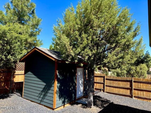 720 S REYNOLDS Lane, Show Low, AZ 85901