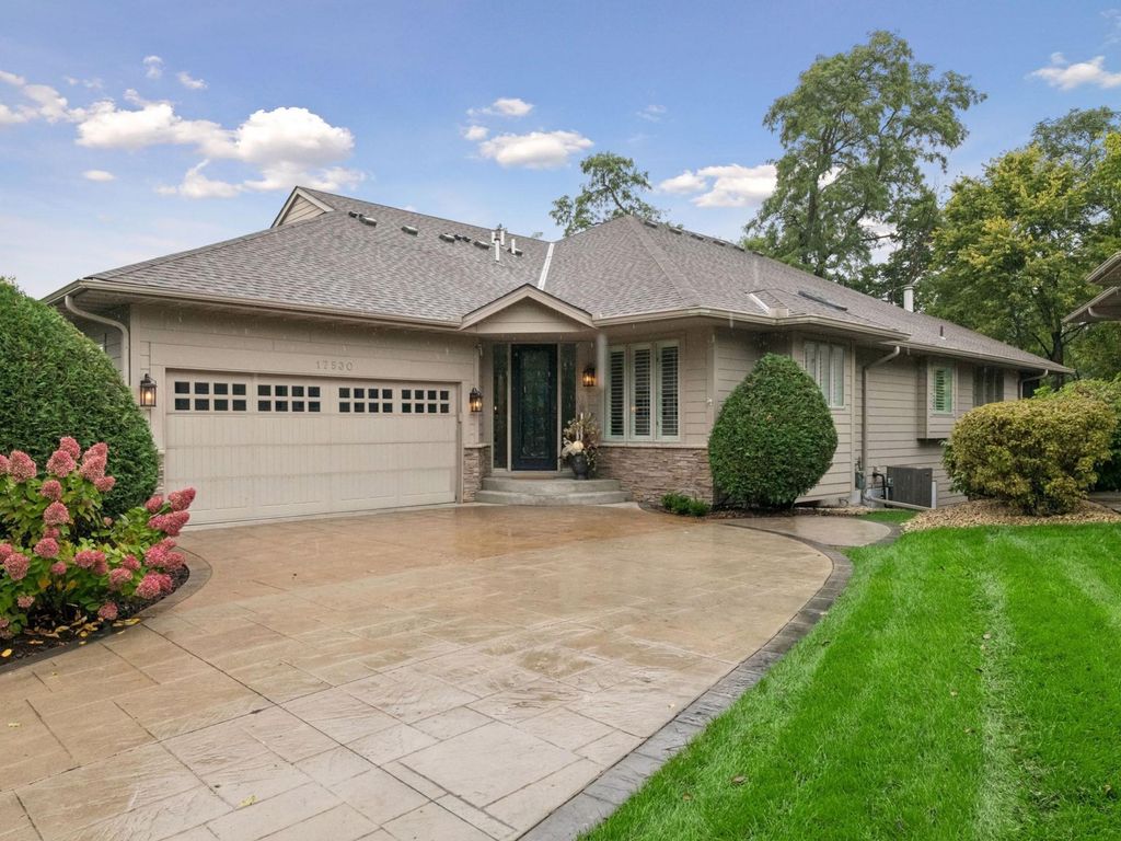 17530 Sanctuary Drive, Minnetonka, MN 55391 — photo 2