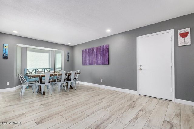 1502 E Topeka Drive, Phoenix, AZ 85024