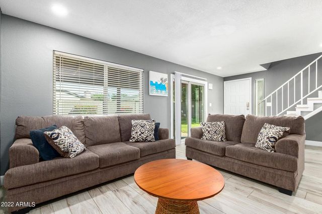 1502 E Topeka Drive, Phoenix, AZ 85024