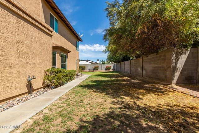 1502 E Topeka Drive, Phoenix, AZ 85024