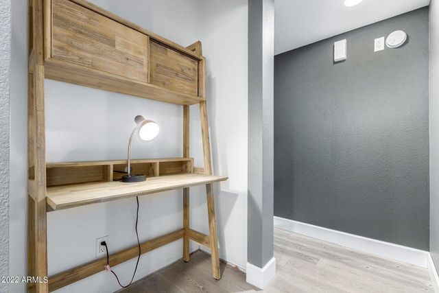 1502 E Topeka Drive, Phoenix, AZ 85024