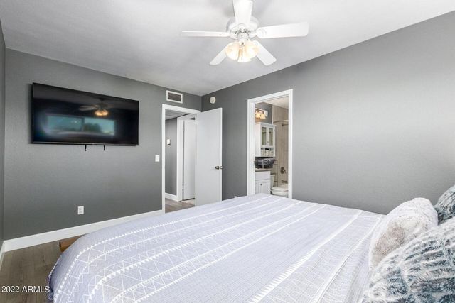 1502 E Topeka Drive, Phoenix, AZ 85024