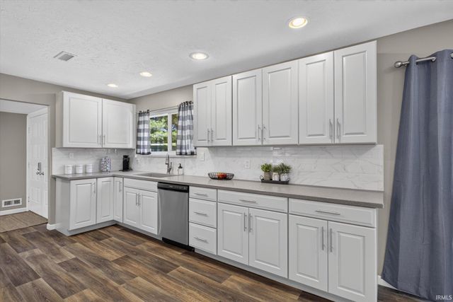 9126 S Greenridge Lane, Bloomington, IN 47401