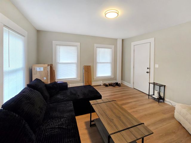 52 Chestnut Avenue, Rutland City, VT 05701