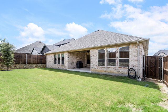 313 Savannah Lane, Oak Point, TX 75068