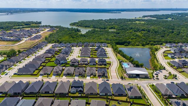 313 Savannah Lane, Oak Point, TX 75068