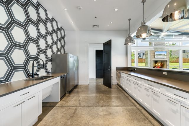 313 Savannah Lane, Oak Point, TX 75068