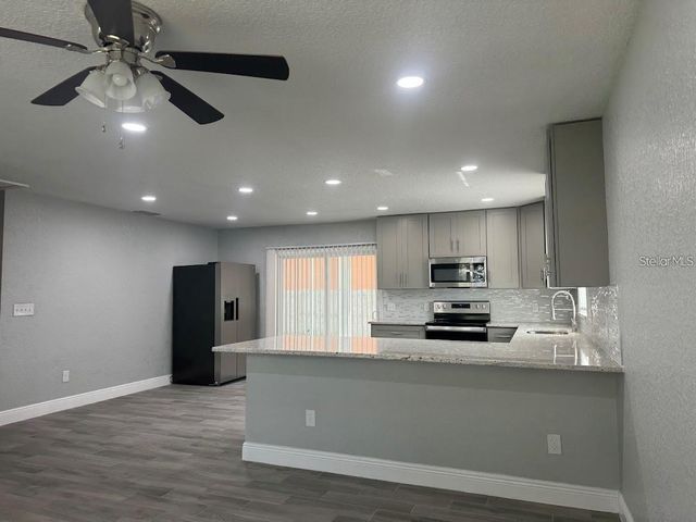 1916 VERANO DRIVE 1916B, Haines City, FL 33844