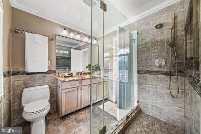 7305 FORT HUNT RD, Alexandria, VA 22307