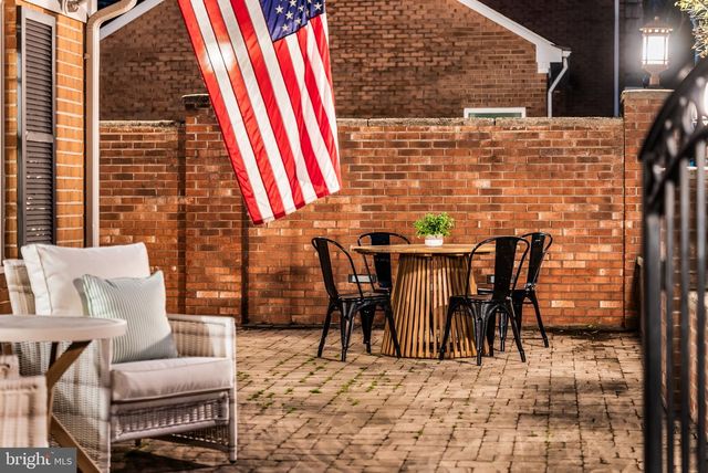 7305 FORT HUNT RD, Alexandria, VA 22307