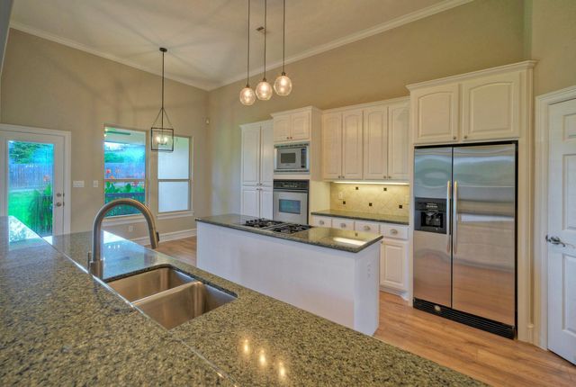 12012 Uplands Ridge DR, Bee Cave, TX 78738