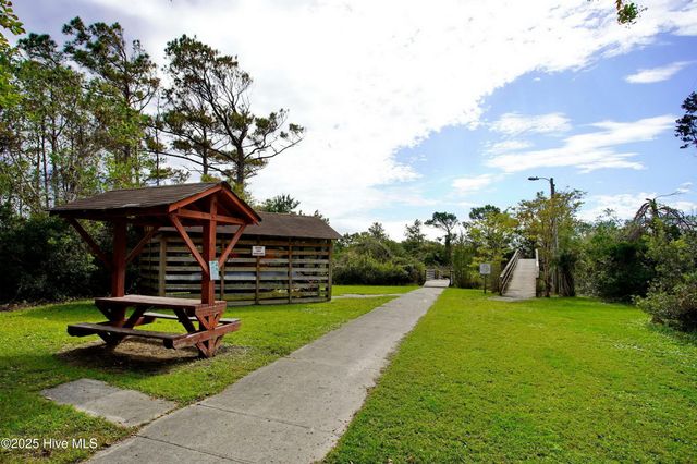 218 NE 72nd Street, Oak Island, NC 28465