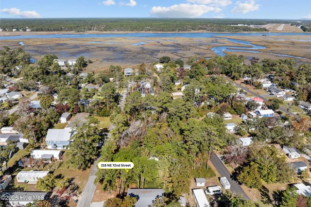 218 NE 72nd Street, Oak Island, NC 28465