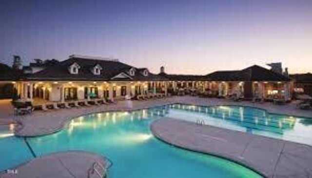 817 Rambling Oaks Lane, Holly Springs, NC 27540
