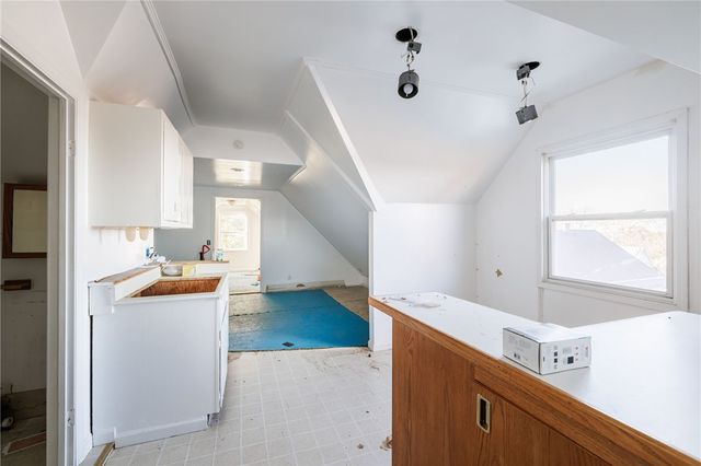 4725 Lake Ave, Rochester, NY 14612