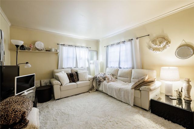 4725 Lake Ave, Rochester, NY 14612