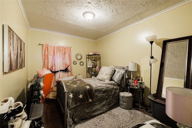 4725 Lake Ave, Rochester, NY 14612