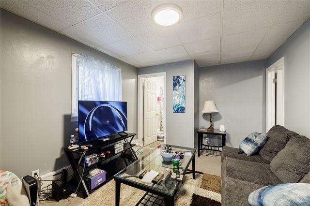 4725 Lake Ave, Rochester, NY 14612