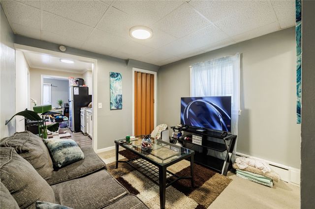 4725 Lake Ave, Rochester, NY 14612