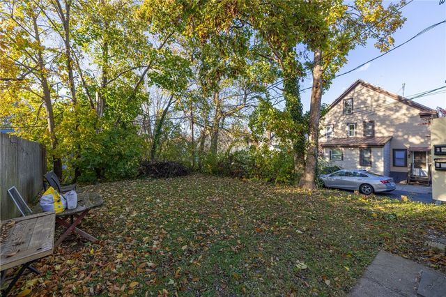 4725 Lake Ave, Rochester, NY 14612