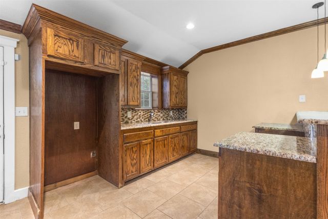 2854 Catherine Street, Dallas, TX 75211