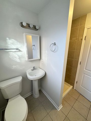 3338 W 83RD Place, Chicago, IL 60652