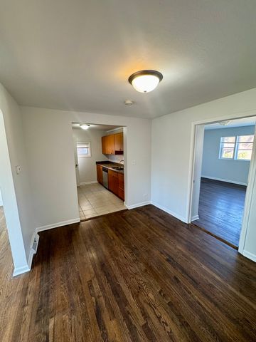 3338 W 83RD Place, Chicago, IL 60652