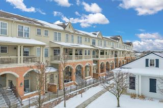 198 Amys Walk Street, Auburn Hills, MI 48326