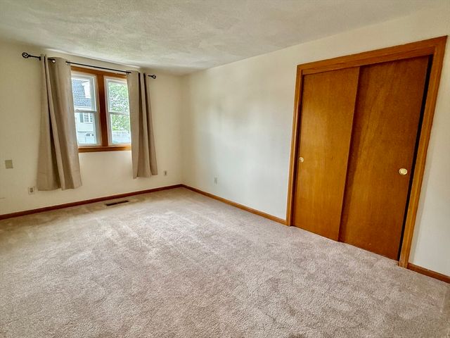10 Sheridan St top, Billerica, MA 01821