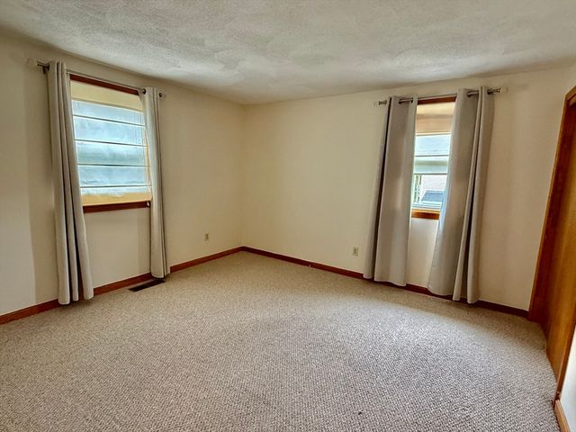 10 Sheridan St top, Billerica, MA 01821