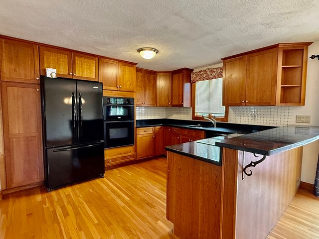 10 Sheridan St top, Billerica, MA 01821